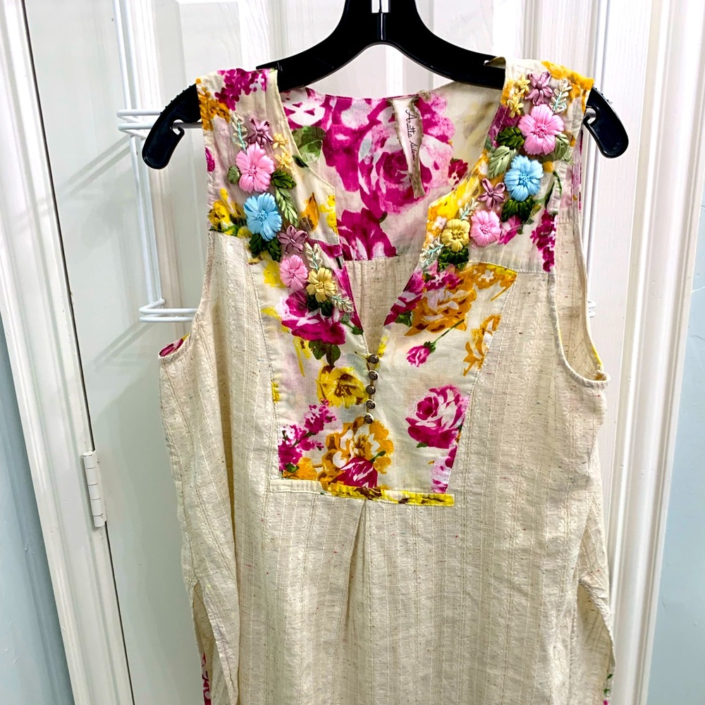 Arrata tunic with embroidery